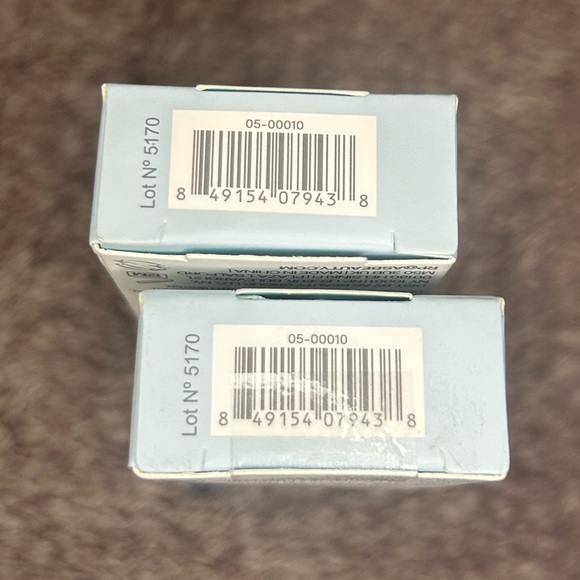 Bliss energizing & depuffing eye cream CAFFEINE & HYALURONIC ACID 2PK, New - Picture 3 of 4